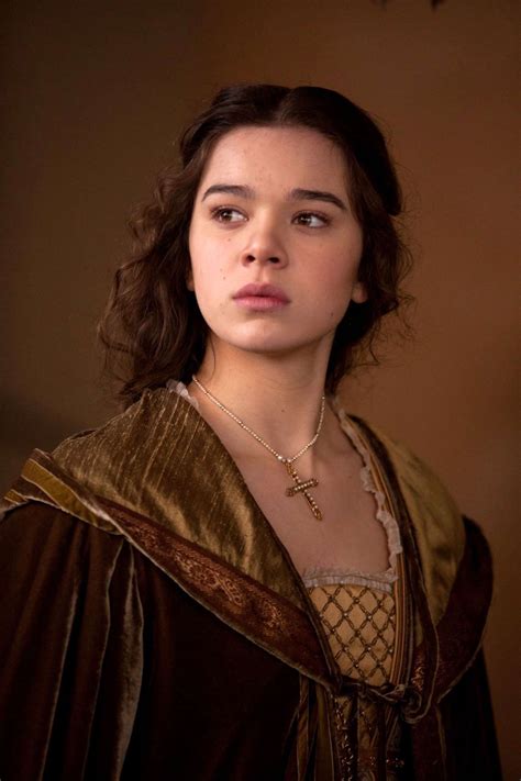 Period Face Claims Hailee Steinfeld Romeo And Juliet Hailee