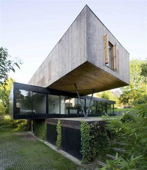 Contemporary Cantilever House Design By Paris Architects A To Z