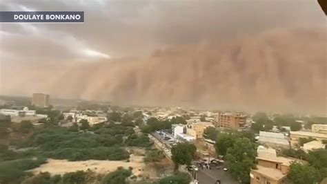 Fox News Massive Dust Storm Engulfs Capital City Of Niger Residents