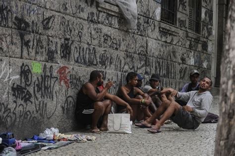 Fotos Pesquisa Mostra Que Mais De 5000 Pessoas Vivem Nas Ruas Do Rio