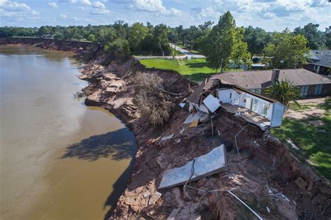Brazos River Carving Ever Changing Path Of Destruction In Fort Bend