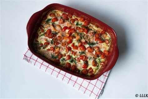 Witlof ovenschotel met gerookte zalm en tomaat