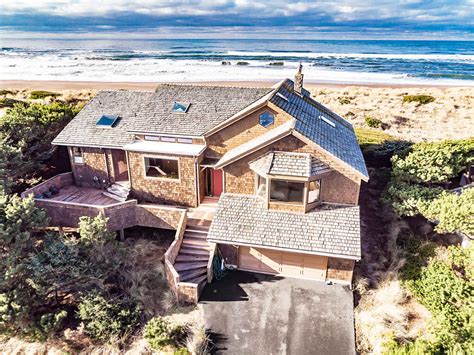 6 Scenic Homes On The Oregon Coast The Week
