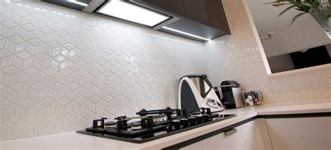 While modern spaces often cry out for a splash of colour. Kitchen Splashbacks - Melbourne - Rosemount Kitchens