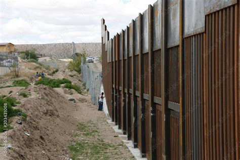 Frontera Mexico Estados Unidos Muro Que Divide Ciudad Juárez Chih El