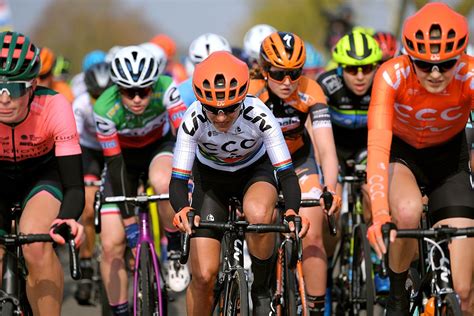 Anna van der breggen perhaps experienced her best cycling season in the van der breggen wants to conclude her riding career with one more successful year in in 2021, i want to get the best out of myself on my bike for one more season. Ashleigh Moolman-Pasio blog: Wat is het probleem met ...