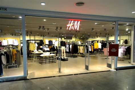 Klia2 is the new low cost carrier hub in kuala lumpur and has been operating since 2 may 2014. H&M at the klia2 - klia2.info