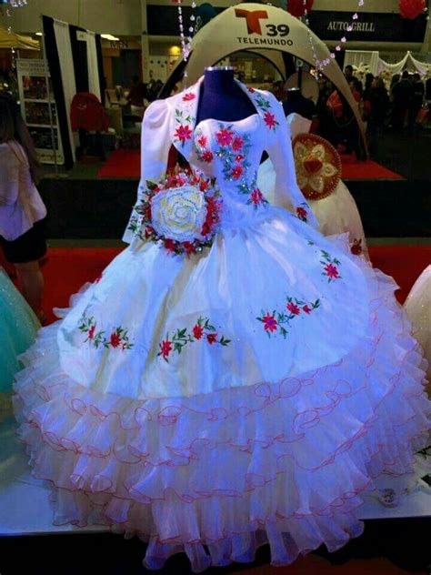 Huge sale on vestidos para quinceaneras now on. XV años | Vestidos de quinceañera mexicana