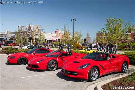Red Cars At Supercar Saturday