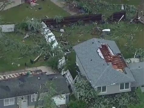 Chicago Tornado 2020 Tornado Hits Suburban Chicago Causes Damage