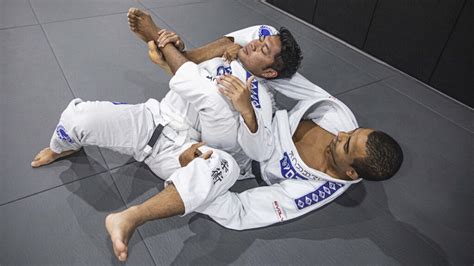 3 Gi Chokes You Need To Know In Bjj Evolve Daily