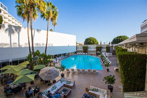 Hotelresort Review The Beverly Hilton Beverly Hills California