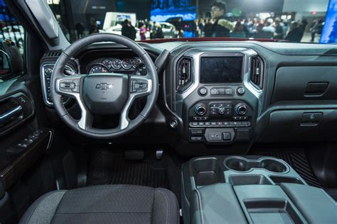 2019 Silverado Interior Will It Have An Oversized Sunroof Gm Authority