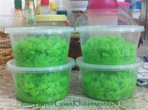 500 grm ketan putih 250 grm ketan putih 5 biji ragi tape. Dapur Griya Khayangan: Tape Ketan Hijau
