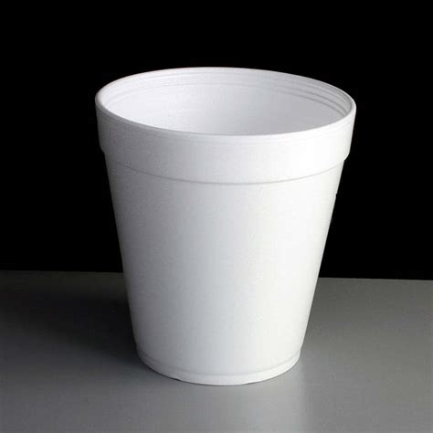 Polystyrene food containers base and lids. White 24oz Polystyrene Foam Deli Pots