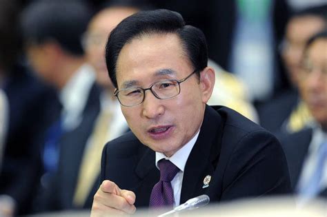 Corruption Currents Authorities Summon Former South Korean President Wsj