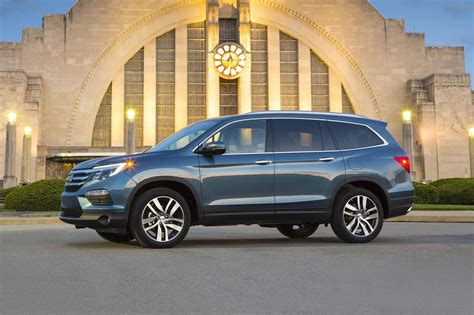 2017 Honda Pilot Vins Configurations Msrp And Specs Autodetective