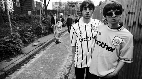 Rock band from burnage, manchester, formed in 1991. Oasis Wallpaper (59+ images)