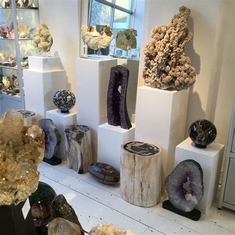 Venusrox Showroom London Filled With The Most Beautiful Crystals
