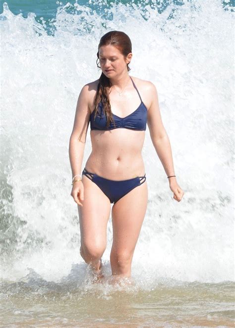 Bonnie Wright Sexy 25 Photos Thefappening
