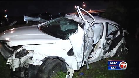 Driver Ok After Ne Miami Dade Hit And Run Crash Wsvn 7news Miami News Weather Sports