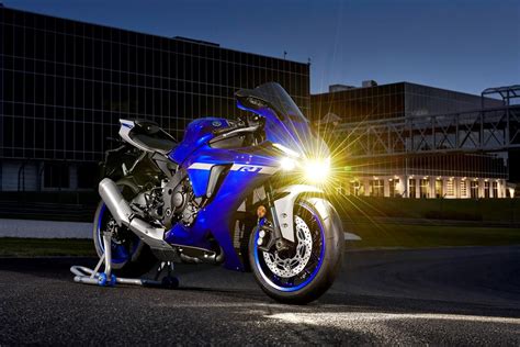 Sportbikes For Beginners That Should Only Be Ridden By Experienced Riders