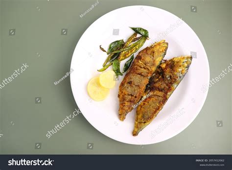 Indian Mackerel Fish Fry Bangda Rava Stock Photo 2057412062 Shutterstock