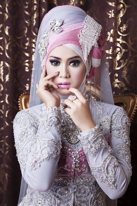 Pin On Bridal Hijab Styles And Dresses