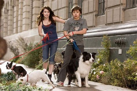 Hotel For Dogs 2009 Movie Photos And Stills Fandango