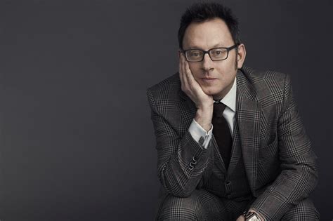 Michael Emerson as Harold Finch on Person of Interest. | Person of interest, Person, Michael
