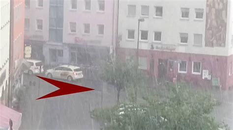 Heute und morgen brodelt es in deutschland. 2016-07-26 Unwetter Starkregen Gully Fontaine - Nürnberg ...