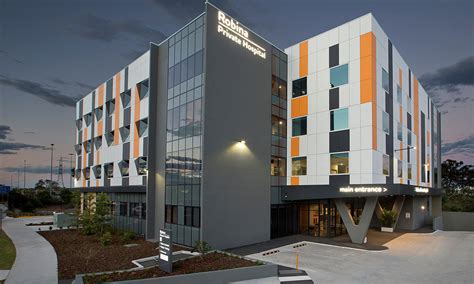 We aim to always to go the extra mile for our patients and provide the highest level of care possible, tailored to the individual. Robina's first private hospital opens - Get Healthier