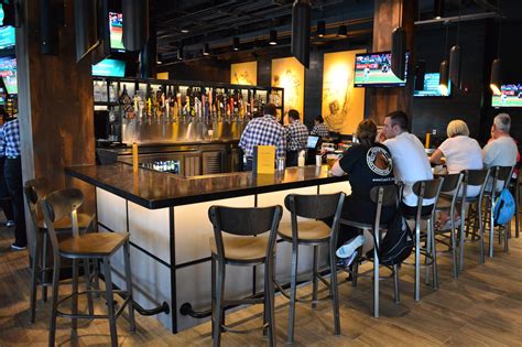 Universal Dining Nbc Sports Grill And Brew Soft Opens At Citywalk