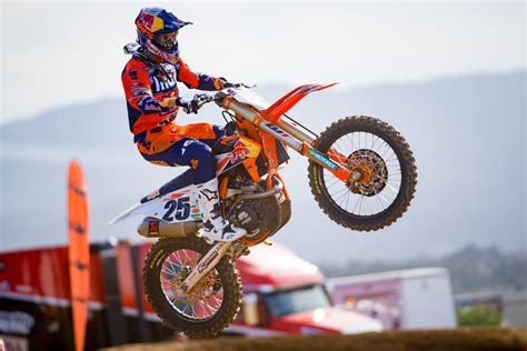Dirtstar rims and red bull ktm factory racing replica graphics and you have a. KTM UNVEILS 2018 U.S. SUPERCROSS TEAMS AND 450 SX-F ...