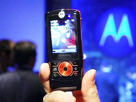 Motorola Rokr Z6 Video Cnet