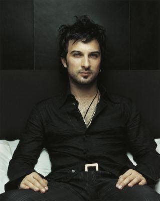 Tarkan pare pare (metamorfoz 2007). Scenarium: Tarkan - Dudu