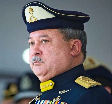 Johor Sultan: Stop politicking | The Star