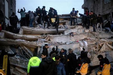 Terremoto Di Magnitudo 7 9 Al Confine Tra Turchia E Siria Oltre 1 500