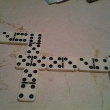 Ways To Play Dominoes Wikihow Domino Domino Games How To Play