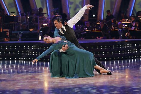 Dwts Season 2 Winter 2006 Tia Carrere And Maksim Chmerkovskiy Waltz