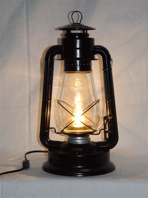 Dietz Blizzard Vintage Style Electric Lantern Table Lamp Black