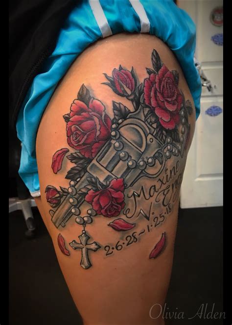 Guns And Roses Thigh Tattoo