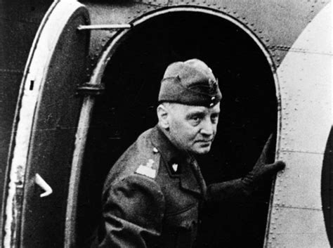 Jestem zawodnikiem startującym w pozycji siedzącej w grupie lw11. 75 lat temu w katastrofie samolotu nad Gibraltarem zginął gen. Władysław Sikorski | dzieje.pl ...