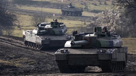 France Studying Whether To Send Leclerc Tanks To Ukraine