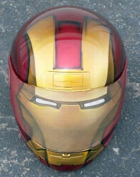 The motorcycle helmet that you wear can surely show your style. Iron Man Helmet | Motorcycle helmet design, Cool ...