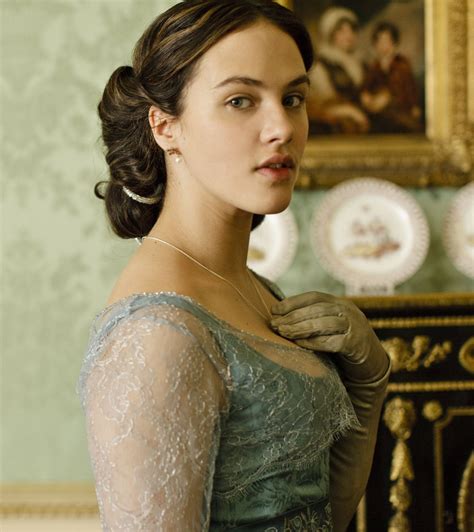 Jessica Brown Findlay Wearing Opera Gloves In Downton Abbey Downton
