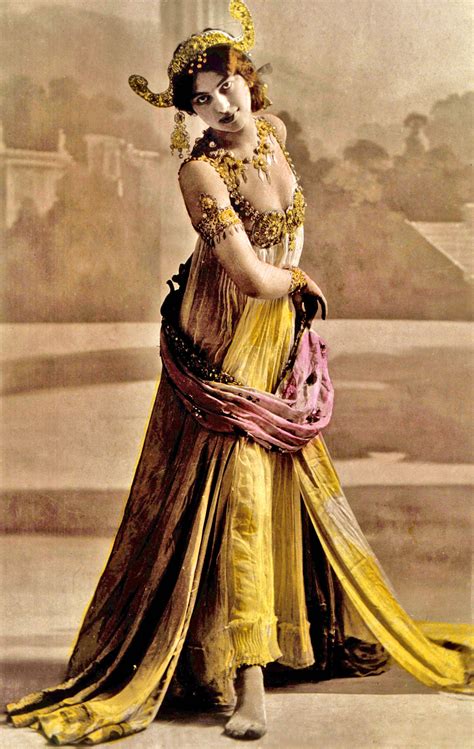 Mata Hari Was Mata Hari A Spy Or Scapegoat Biography Davis