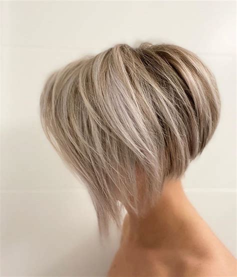 33 Hot Graduated Bob Haircuts For Women Of All Ages 2021 Update