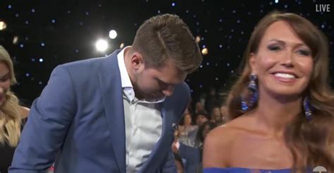 Luka doncic's mom gets twitter shoutout from warriors player. Luka Doncic's Mom Was The Real MVP of The 2019 NBA Awards ...