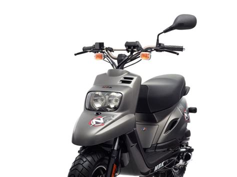 Scooter Neuf MBK BOOSTER SPIRIT NAKED 10 Pouces 50cc Vente Scooter